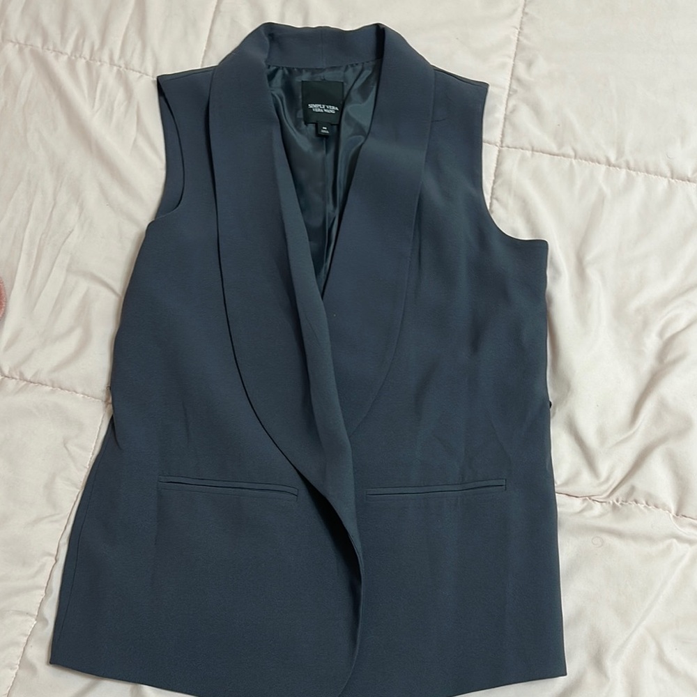 Simply Vera Vera Wang Black Sleeveless Vest